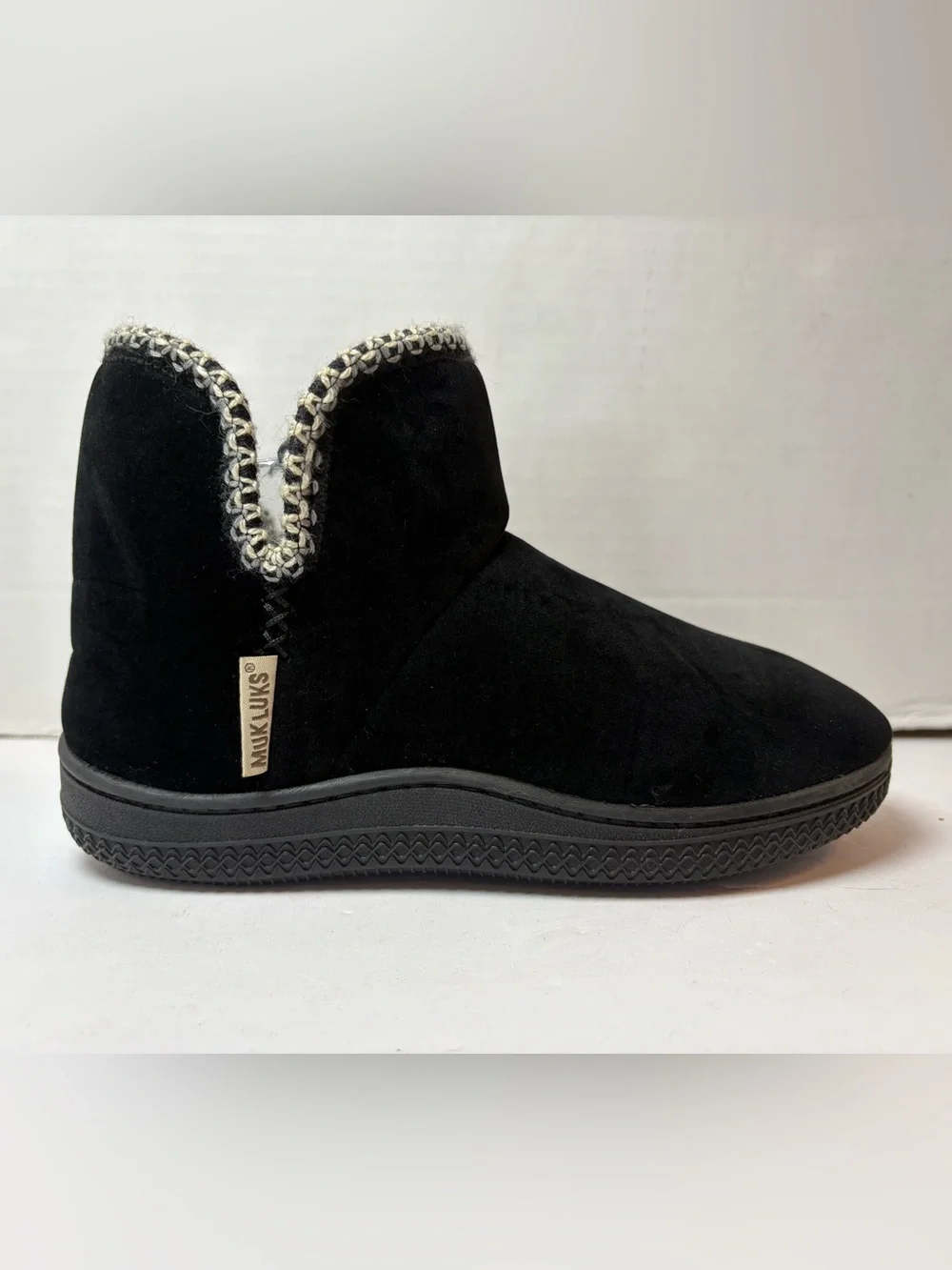 Muk Luks Black Faux Suede Booties Knit Trim Size 6